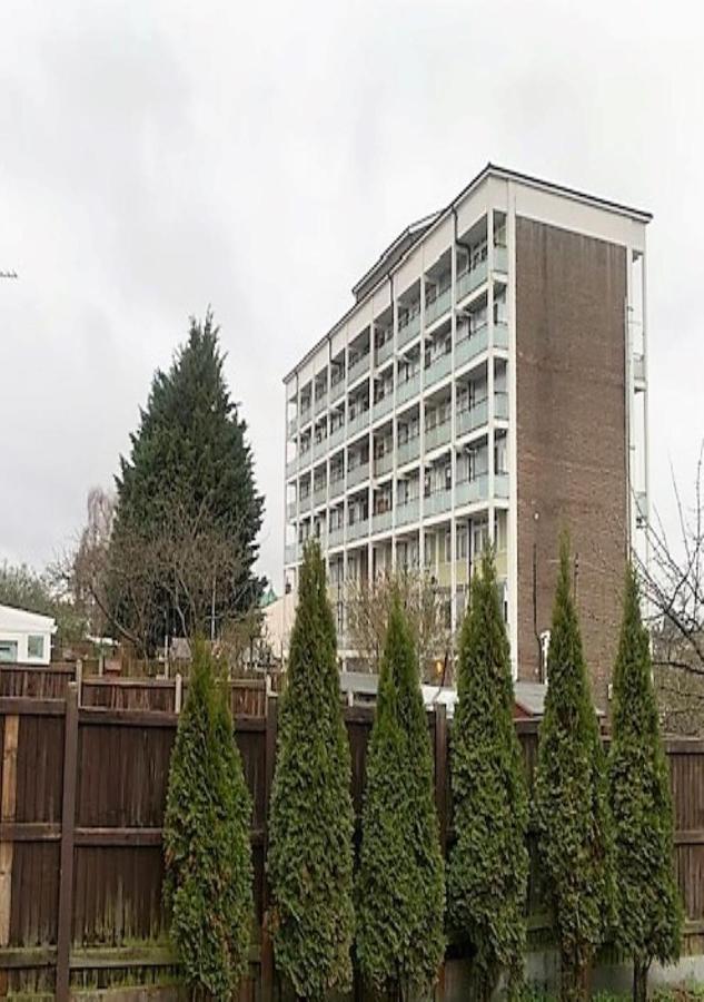 Wisdom Care: The Orpington Cutie Hotel Exterior foto